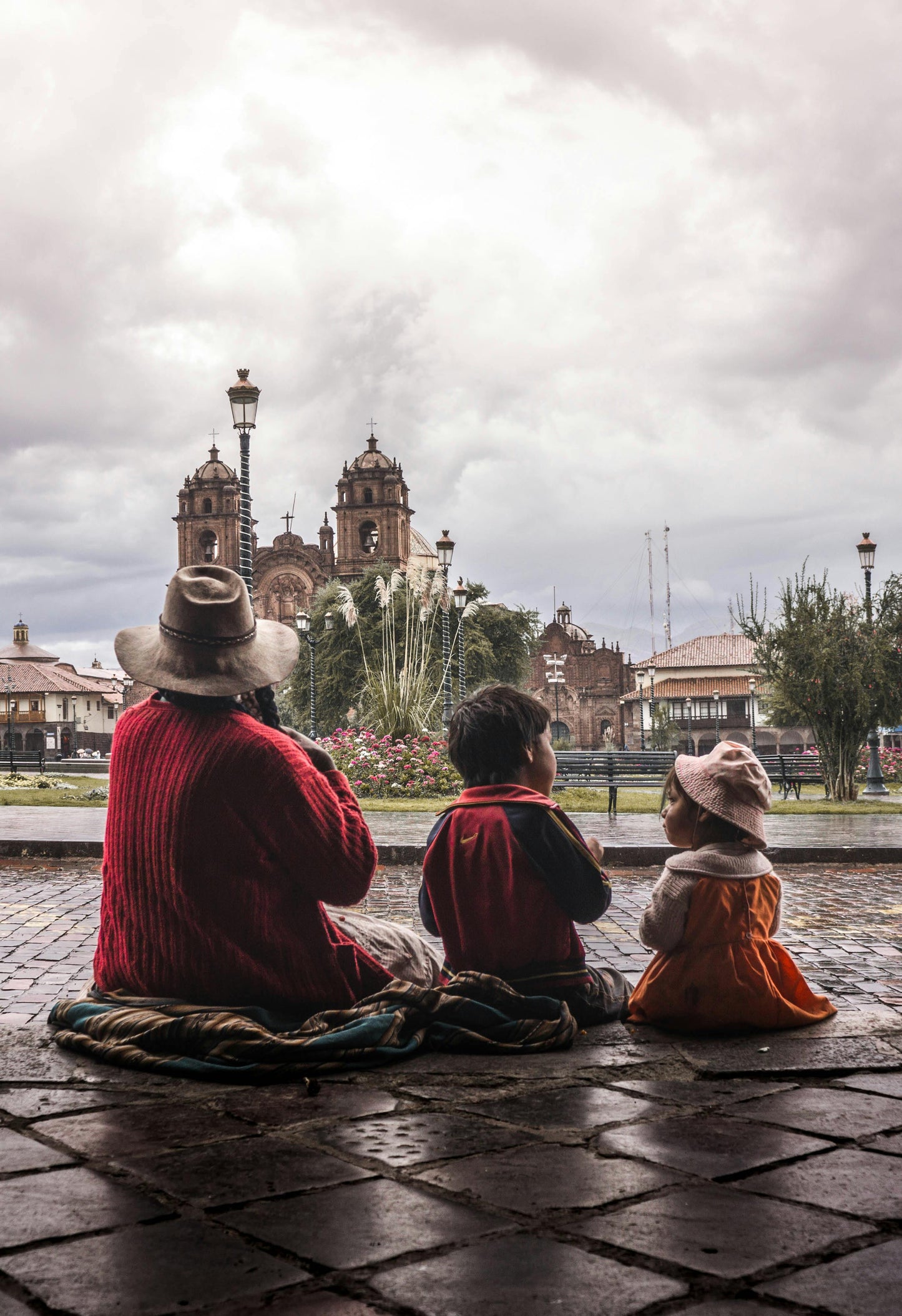 12-Day Luxury Ausangate Trek – Rainbow Mountain & Cusco Adventure